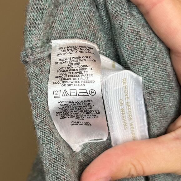 LOFT Green Long Sleeve Lightweight Sweater Top Size XS - Picture 6 of 6